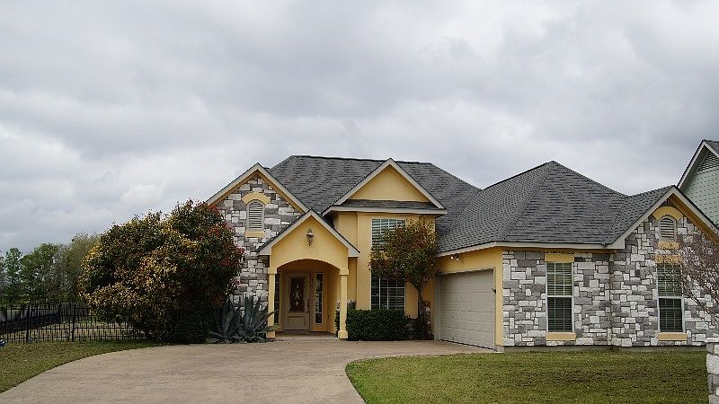 1st image of 190 Joe Hoeffer Cir