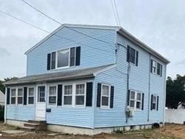 101 Redmond Road, Merrick, NY 11566