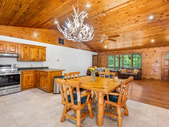 753 Cash Spring Road, Ozark, MO 65721