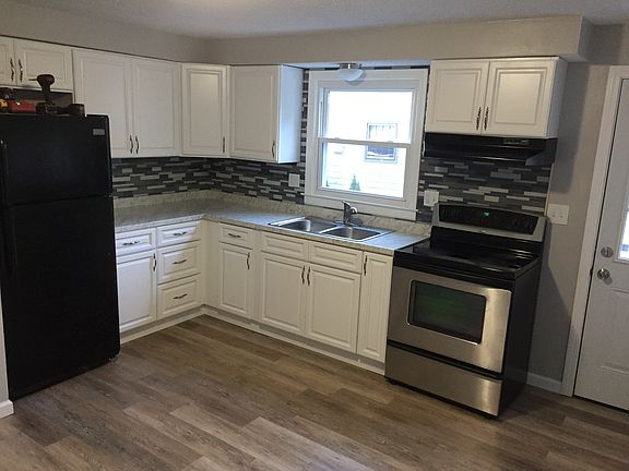 4th image of 21 Glenwood St