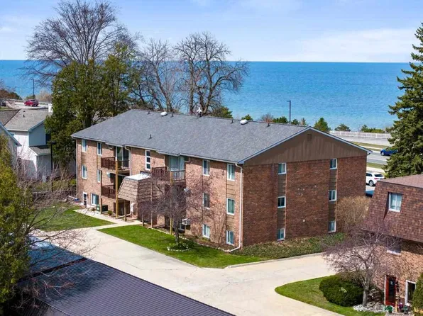 804 Arlington Ave, Petoskey, MI 49770