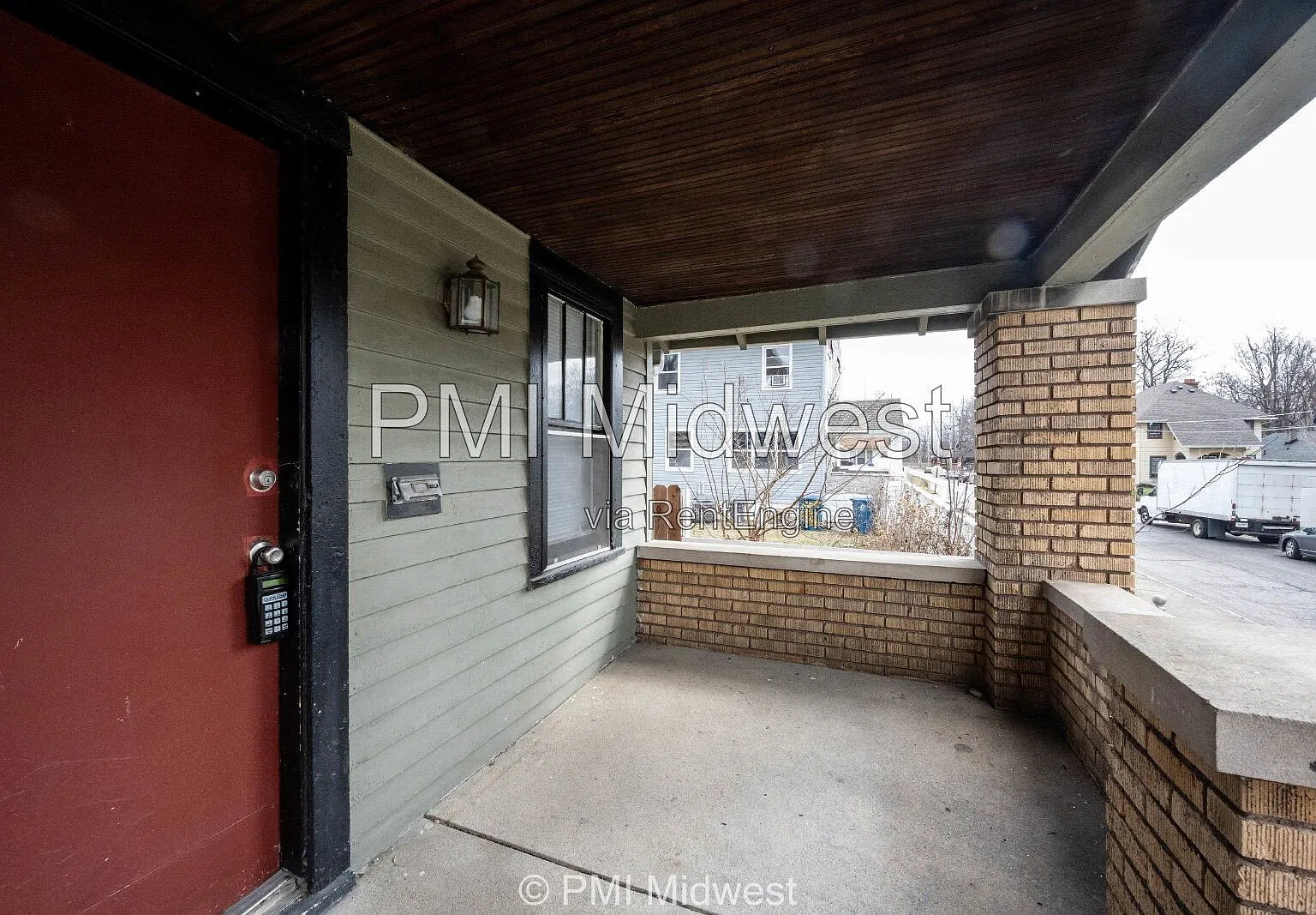1 bed, 1.0 bath, 810 sqft, $950 — Photo 1