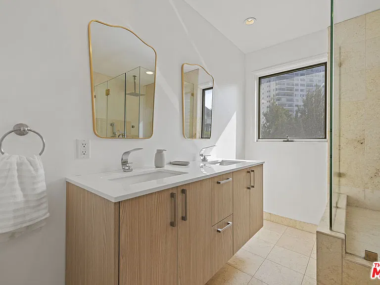 865 Warner Ave — Photo 20