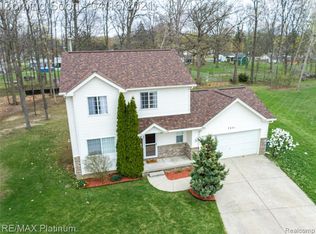 7231 Windbury Ln, Flint, MI 48507