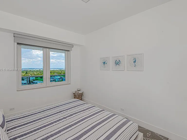 2301 Collins Ave #21 — Photo 20