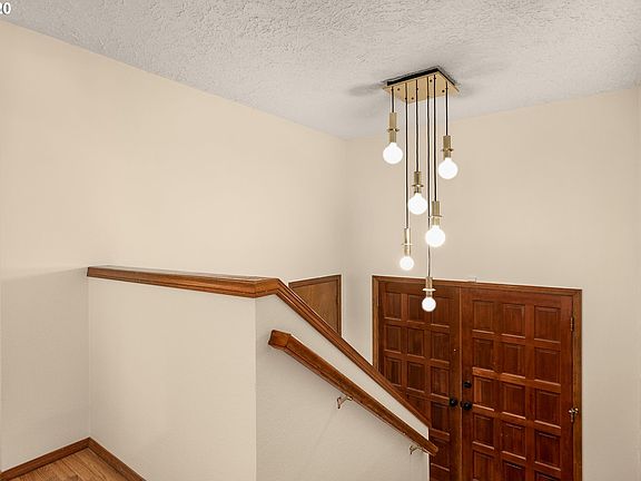 3rd image of 12508 SE 18th Cir