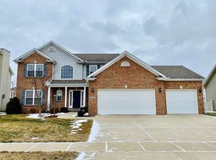 2004 Wiggins St, Champaign, IL 61822