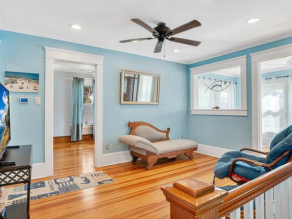 3rd image of 407 Harvey Ave