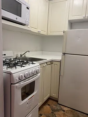 Rented by Living New York | media 15