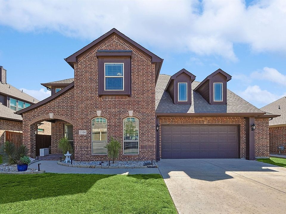 1st image of 1104 Alderwood Dr