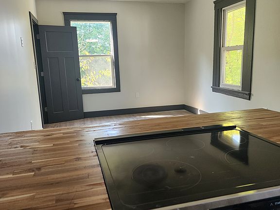 2nd image of 6616 Fullerton Ave #2
