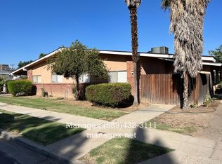 6060 N Poplar Ave APT B, Fresno, CA 93704