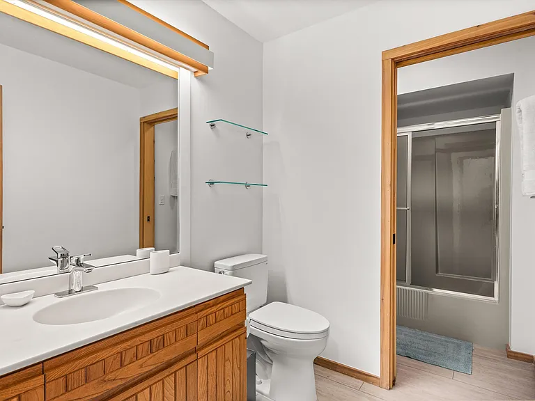 28 Larkspur Ln — Photo 24