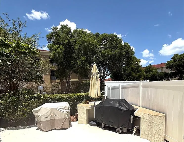 1517 SW 51st Ln #201 — Photo 22