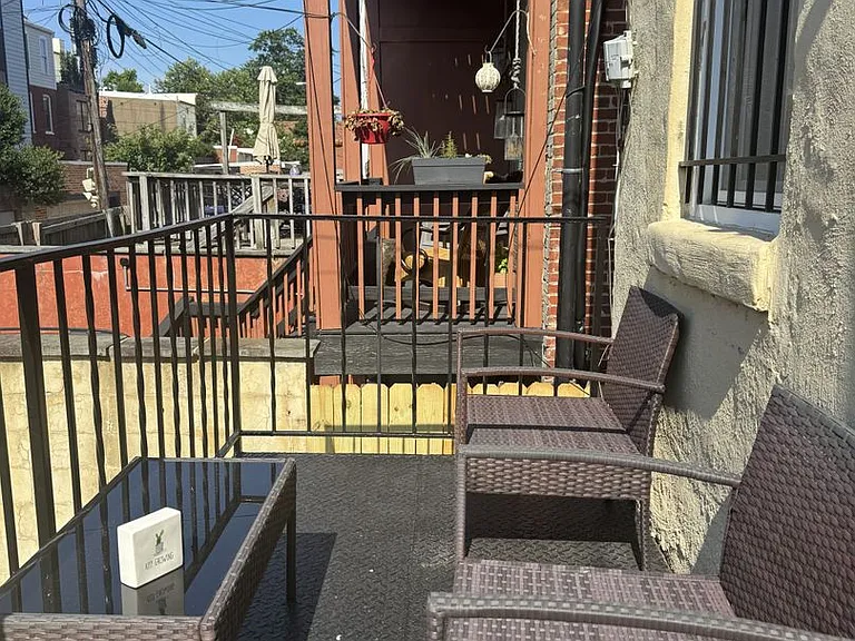 932 Westminster St NW — Photo 26