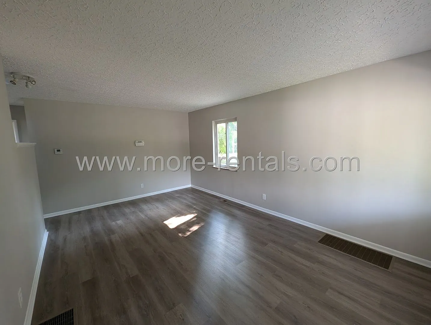 Remodeled house in Upper Arlington Schools — Photo 3