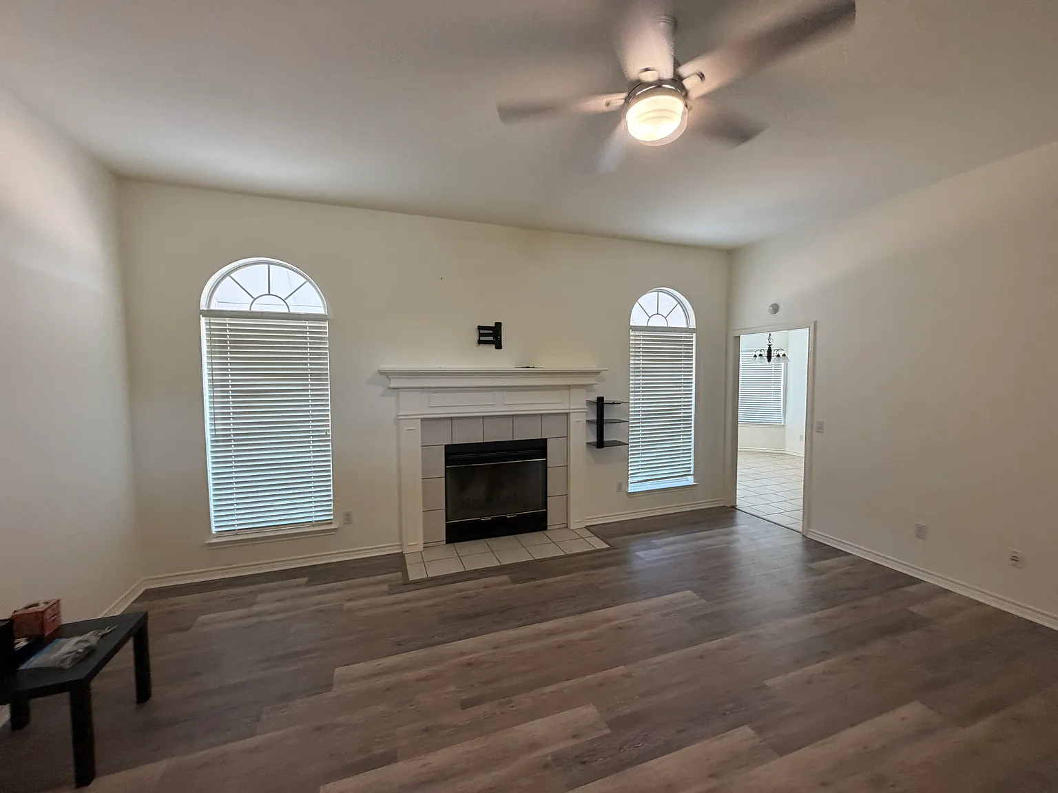 3 bed, 1492 sqft, $2,100 — Photo 2