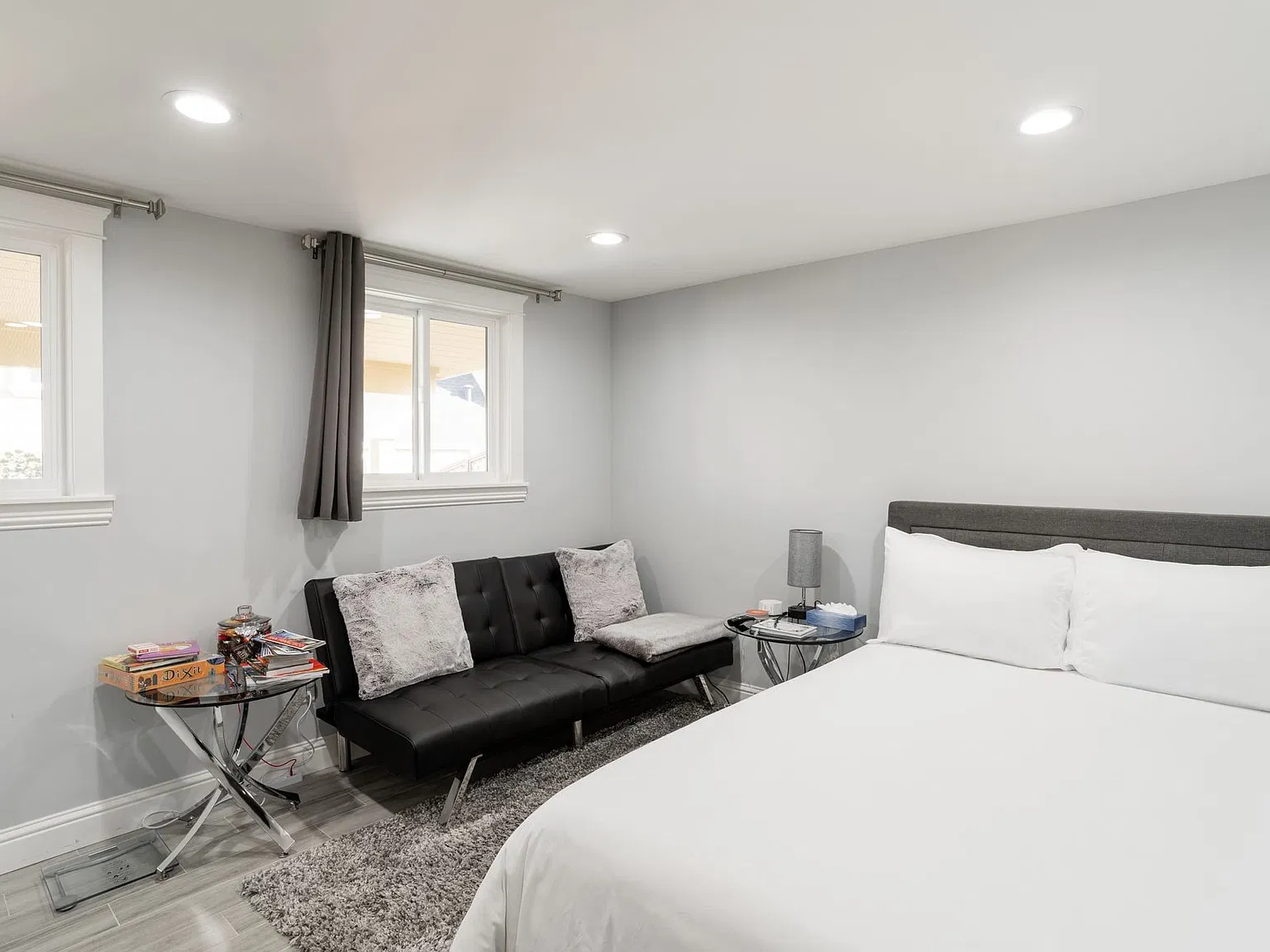 Studio, 350 sqft, $2,650 — Photo 1