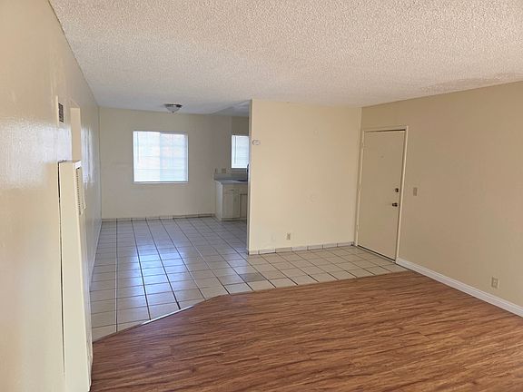 3rd image of 1433 S Park Ave APT C