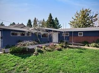 4113 Island Crest Way, Mercer Island, WA 98040