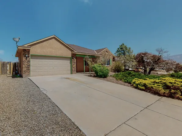 7321 Mackenzie Dr NE, Rio Rancho, NM 87144