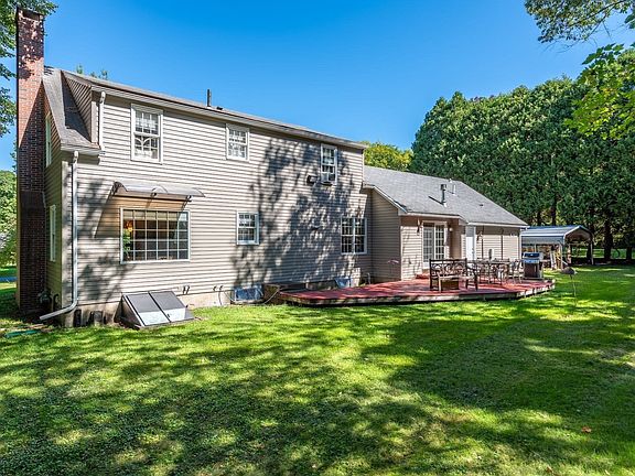 4th image of 120 Rolling Ridge Rd