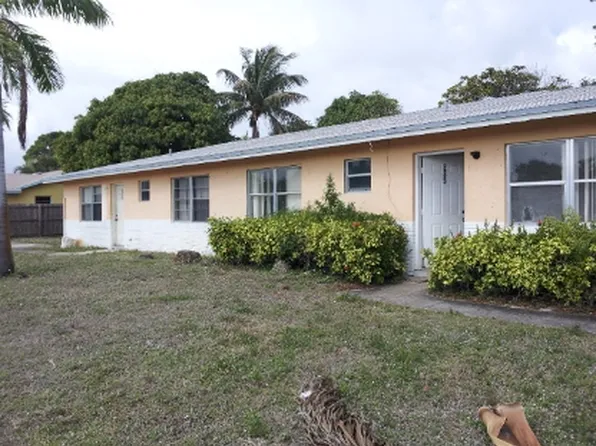 233 SE 26th Ave, Boynton Beach, FL 33435