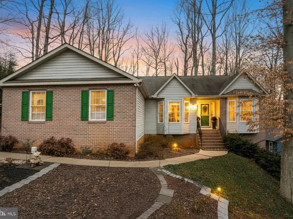 2203 Lakeview Pkwy, Locust Grove, VA 22508