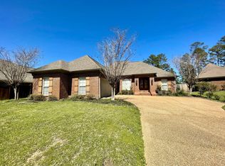203 Willow Crest Cv, Brandon, MS 39047