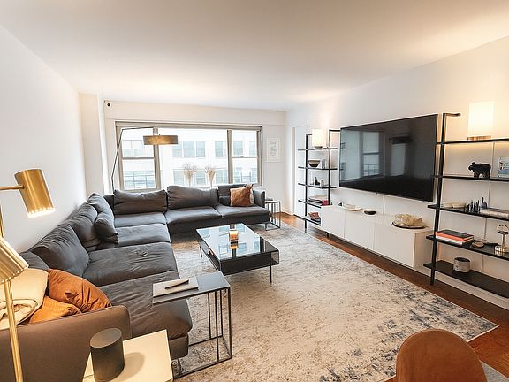 3rd image of 245 E 63rd St APT 25