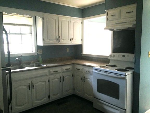 2nd image of 510 Blackmur Dr