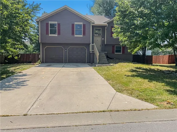 33125 W 87th Ter, De Soto, KS 66018