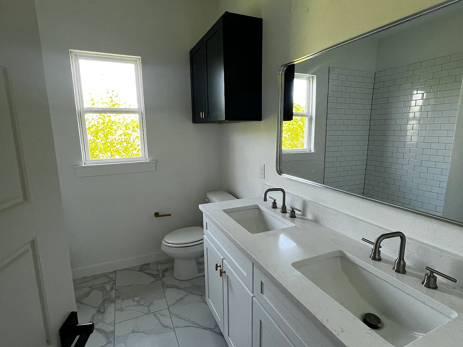 309 W Cedar St — Photo 4