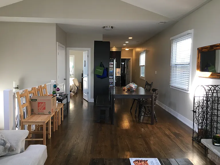 1212 W Henderson St #3 — Photo 6