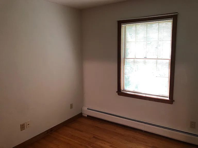 58 Rowley Rd — Photo 39