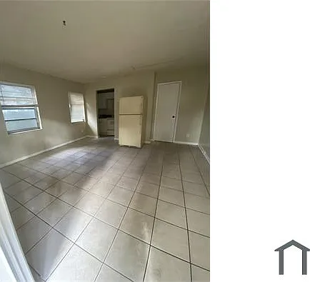 1405 NE 5th Ter #B