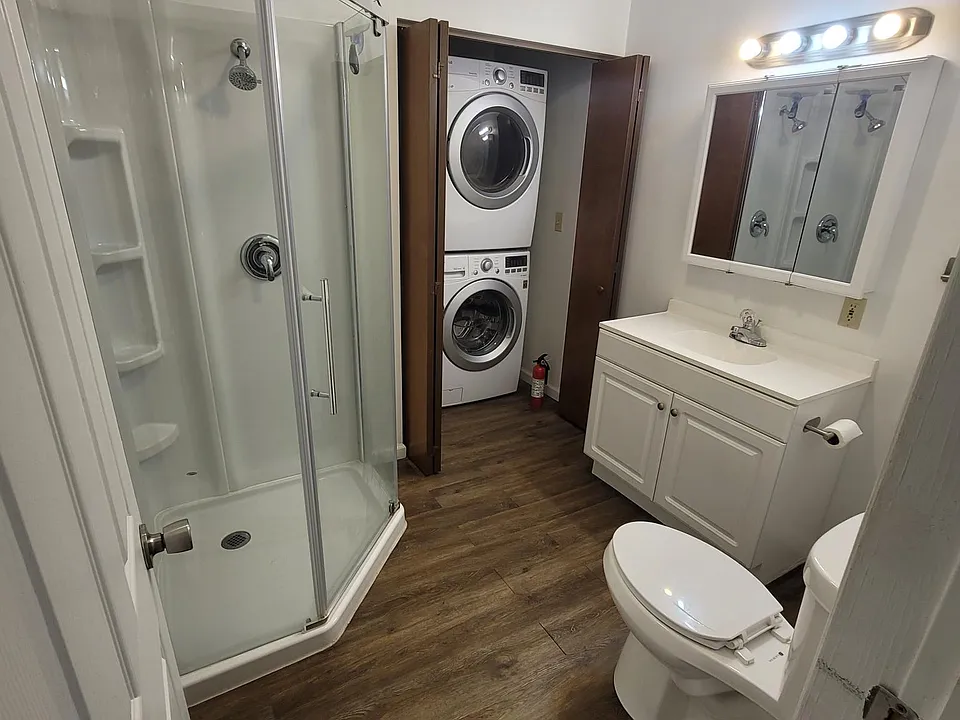 Bathroom & Laundry