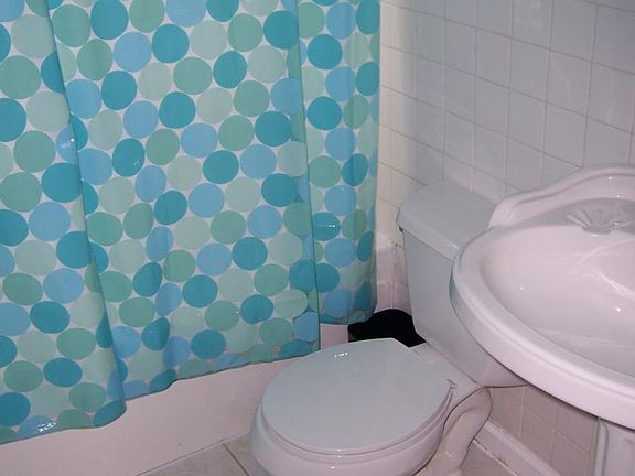 3rd image of 752 N 25th St #1