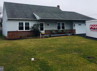 6105 Evelyn St, Harrisburg, PA 17111