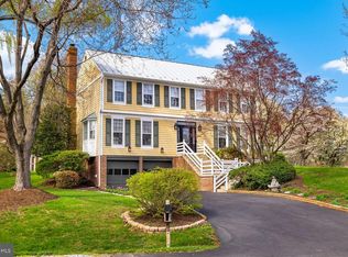 9849 S Park Cir, Fairfax Station, VA 22039
