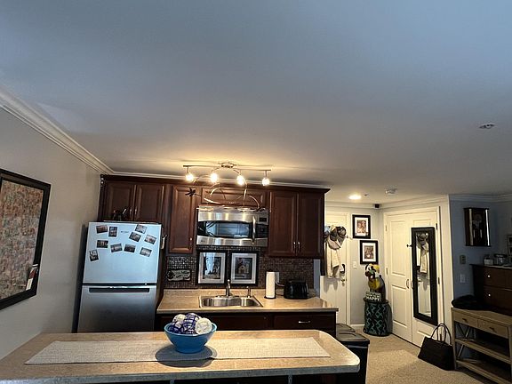 4th image of 298 Main St #205