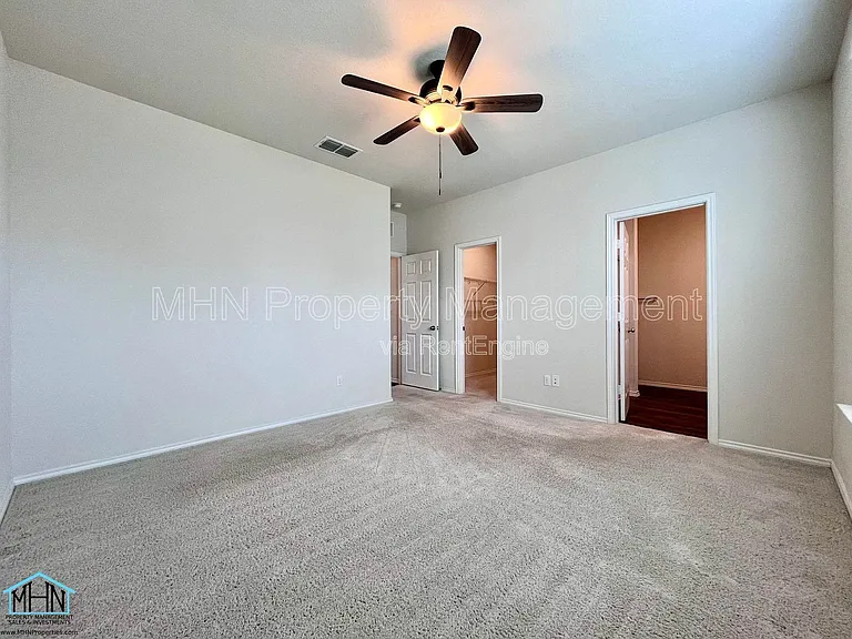 4105 Paddock Trl — Photo 22