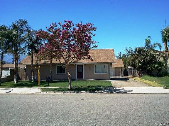 3rd image of 16124 Upland Ave #1