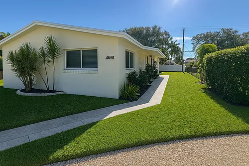 4961 SW 28th Ter #2 Photo 1
