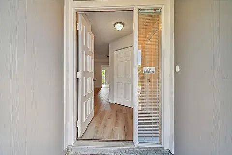 4th image of 2853 Whispering Dr N