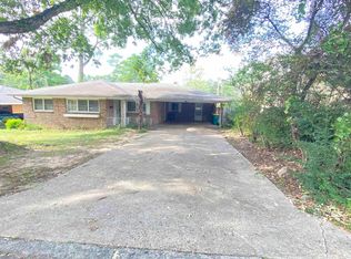 34 Flag Rd, Little Rock, AR 72205