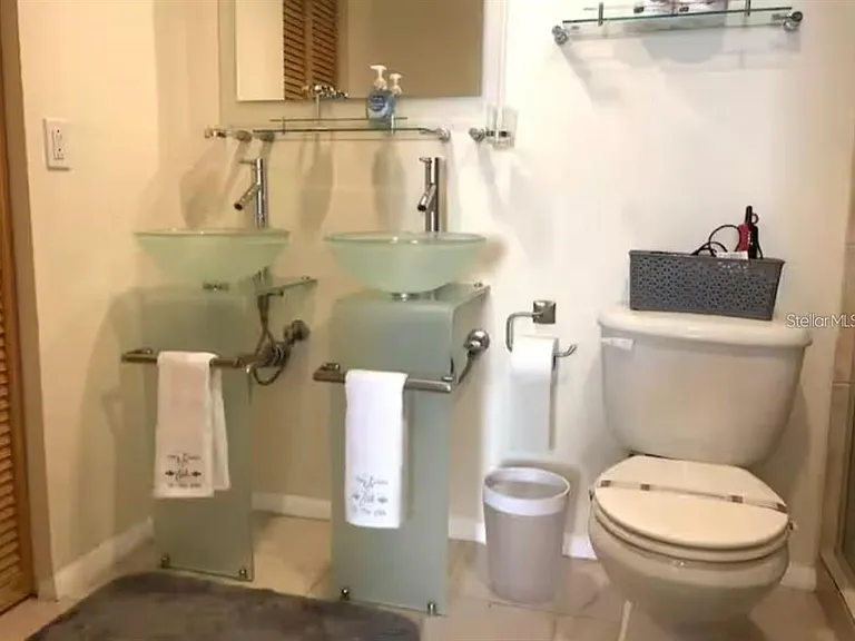 701 S Madison Ave #422 — Photo 6