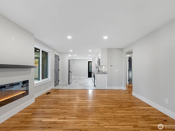 5th image of 655 Union Ave NE