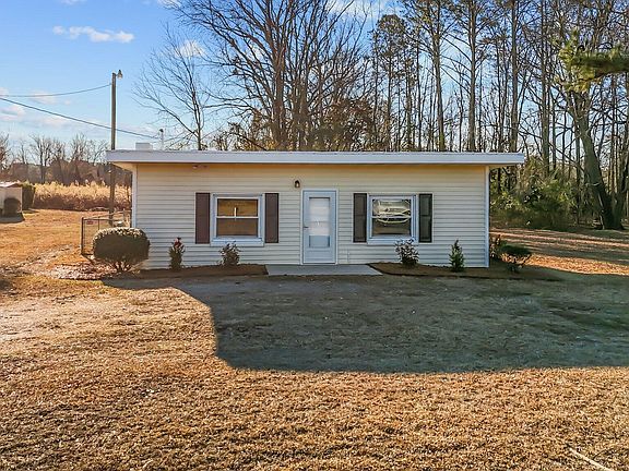 2nd image of 3631 Dickinson Avenue