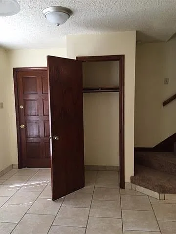 2 bed, 1.5 bath, 1400 sqft, $1,300 — Photo 4